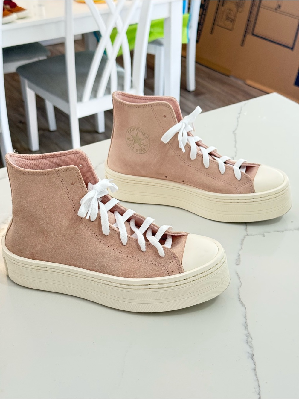 Converse Chuck Taylor All Star Modern Lift Platform High Suede Sneakers Pink 8.5